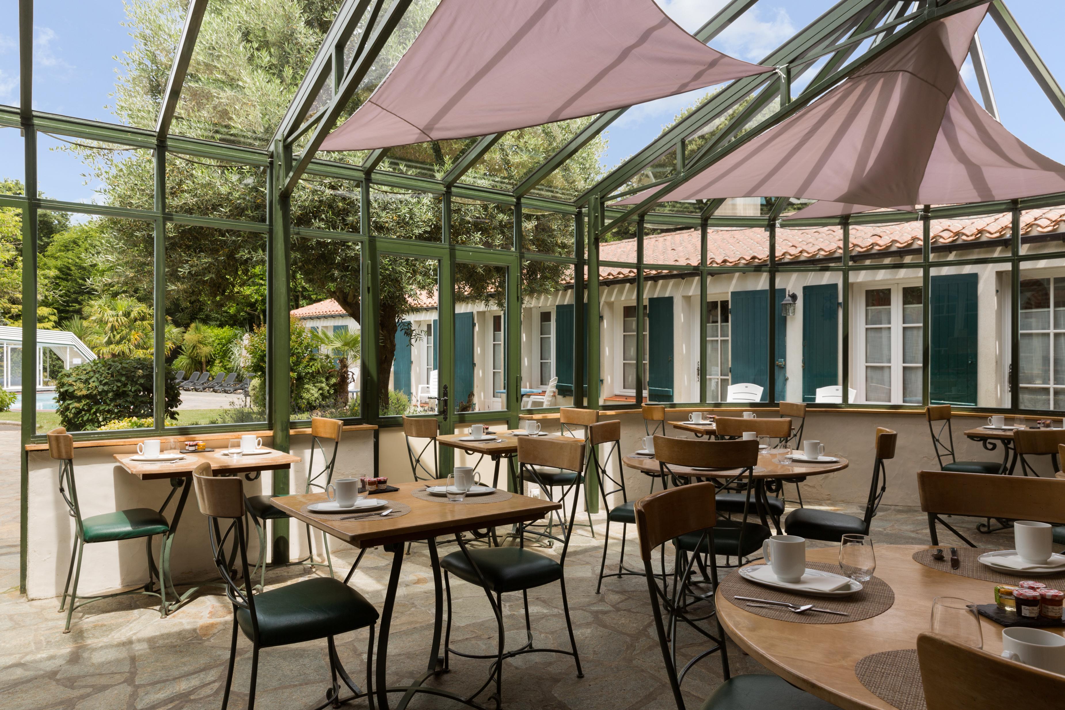 Domaine Le Martinet, The Originals Relais Hotel Bouin  Eksteriør billede