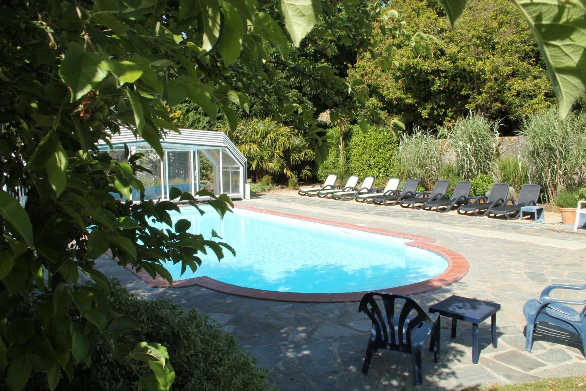Domaine Le Martinet, The Originals Relais Hotel Bouin  Eksteriør billede