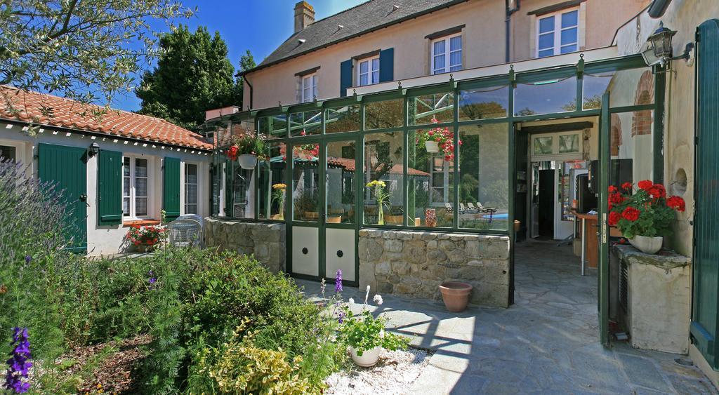 Domaine Le Martinet, The Originals Relais Hotel Bouin  Eksteriør billede