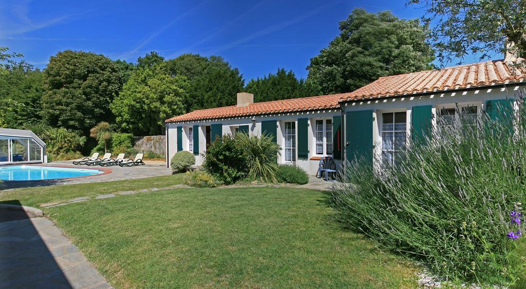 Domaine Le Martinet, The Originals Relais Hotel Bouin  Eksteriør billede
