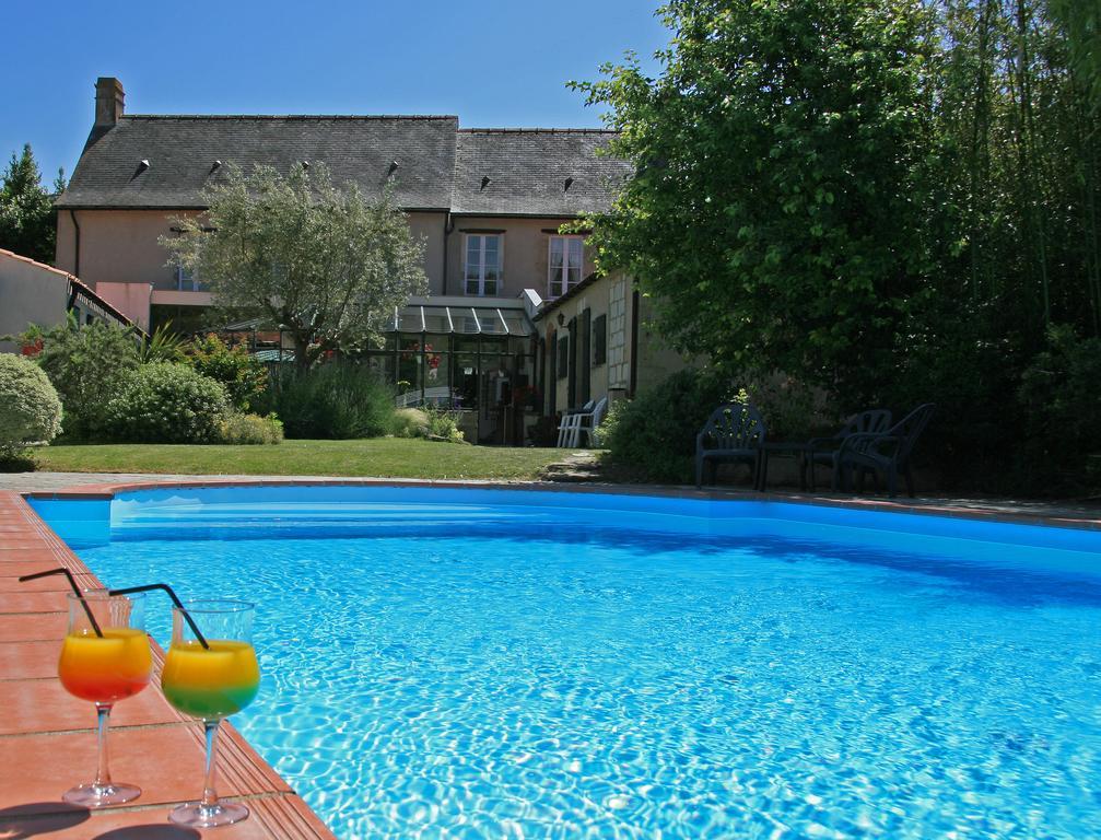 Domaine Le Martinet, The Originals Relais Hotel Bouin  Eksteriør billede